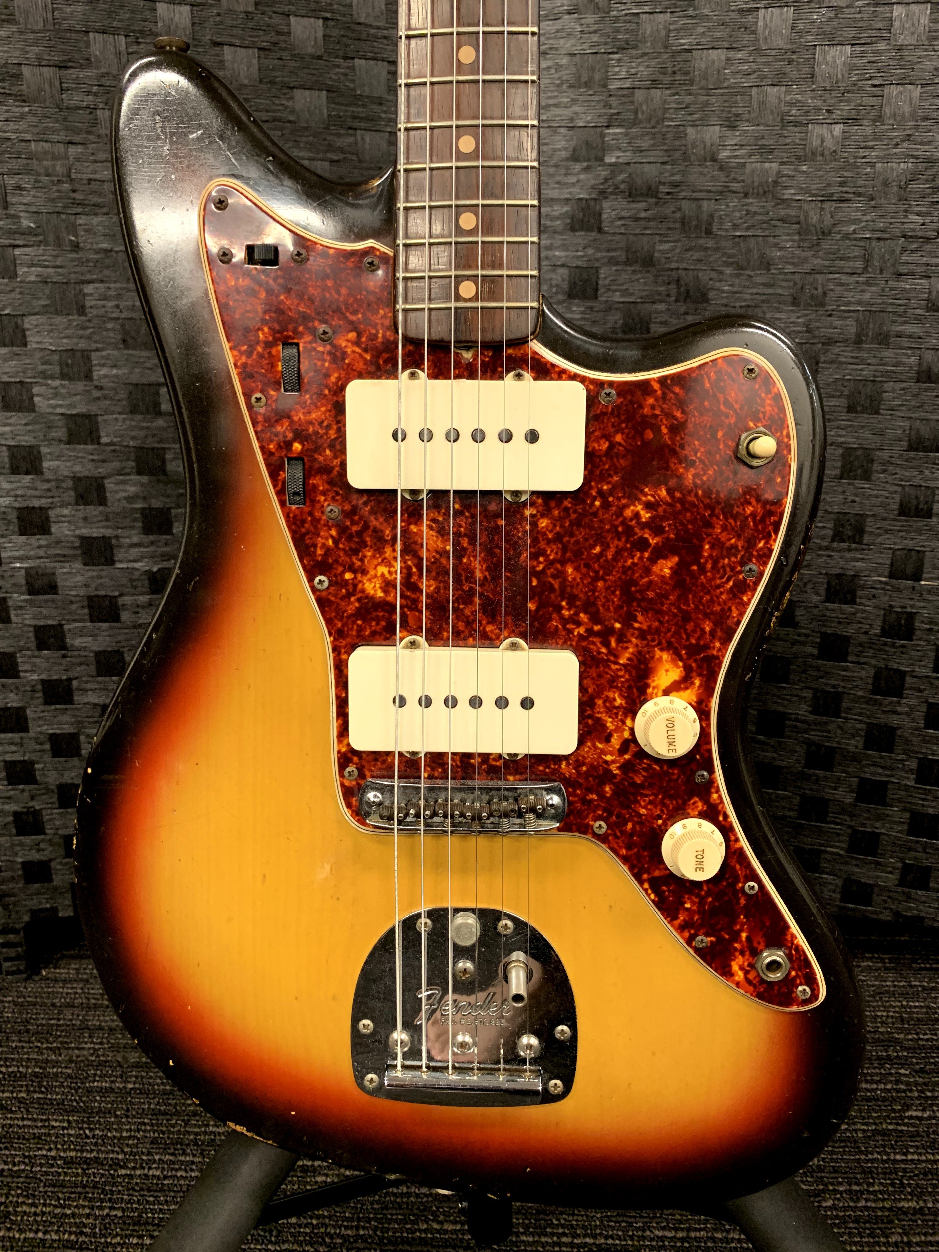 ギター(Fender Jazzmaster 1964年製 Sunburst)を導入しました。 – CPR